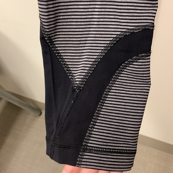 Lululemon running crop - Picture 6 of 9